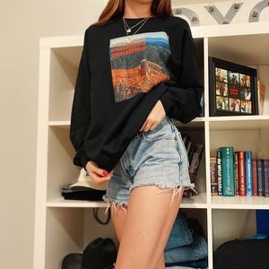 🌞 SUNSHINE BLACK PULLOVER🌞